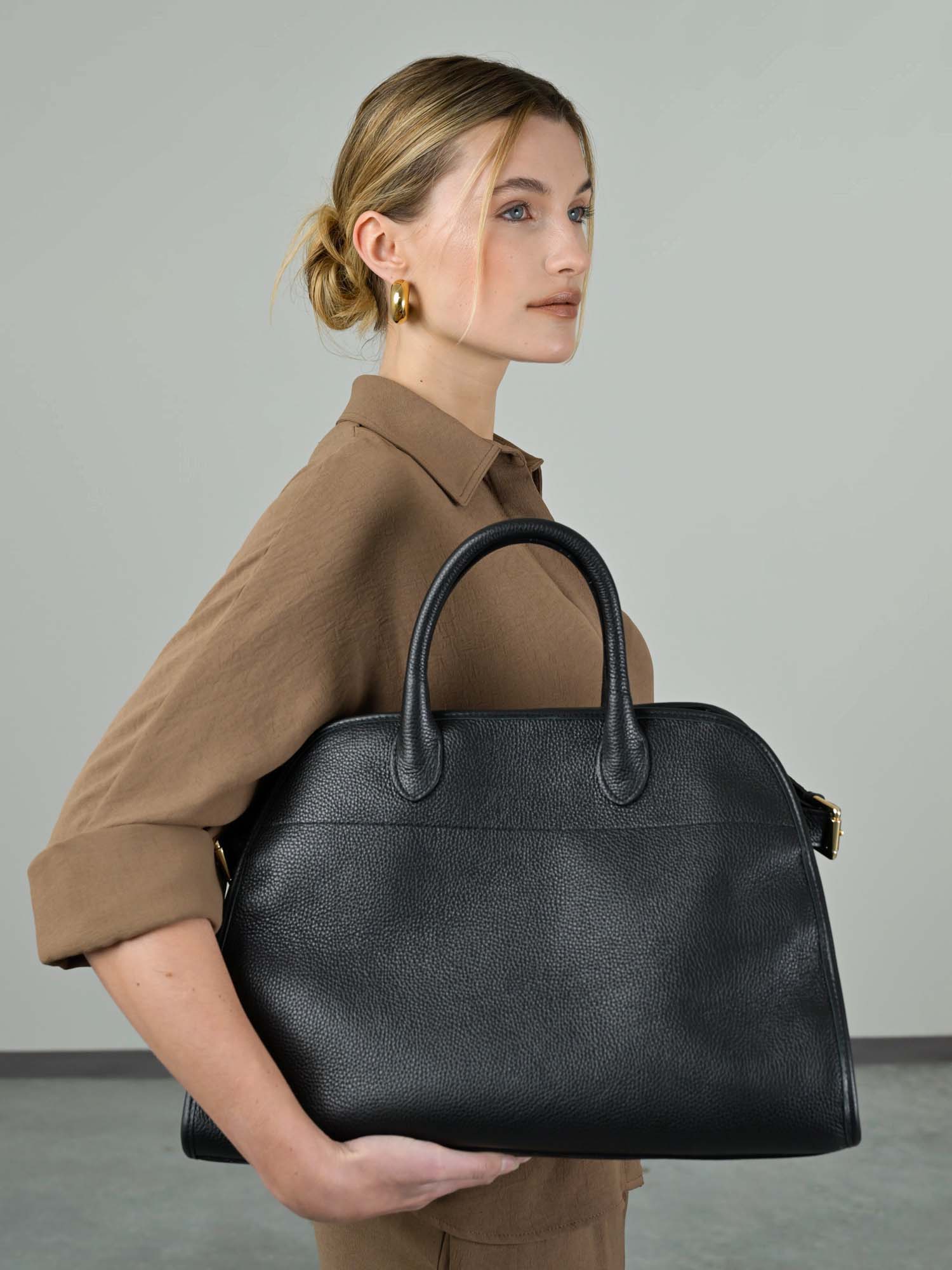 MADAME 43 EXTRA MAXI Pelle Nera