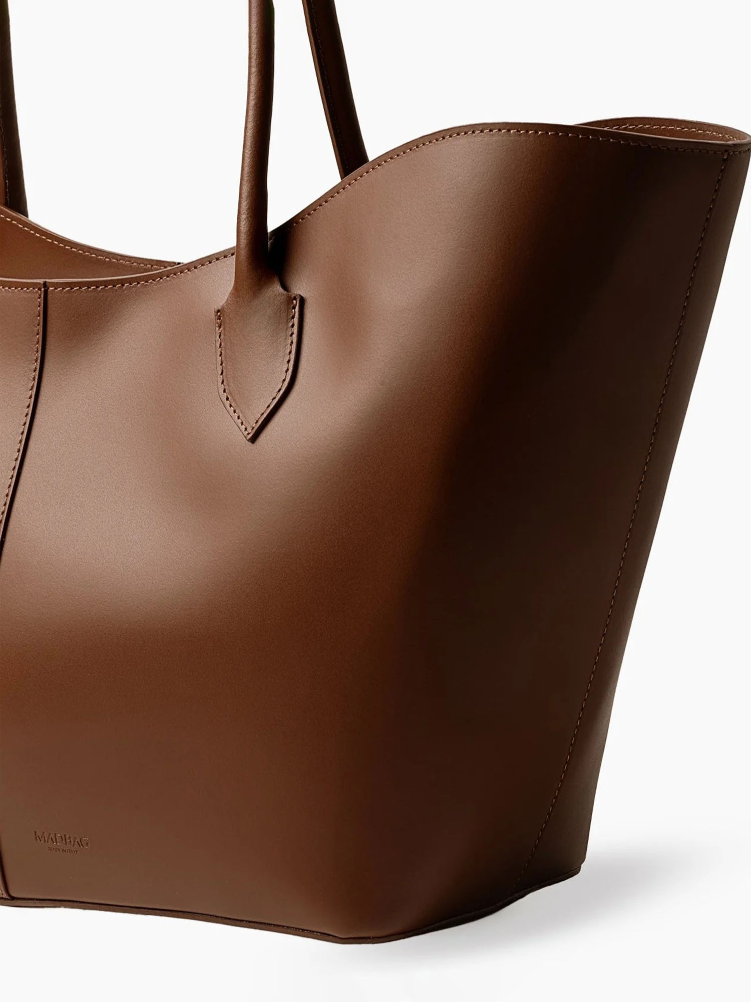 LOREN MAXI PELLE CALFSKIN COGNAC